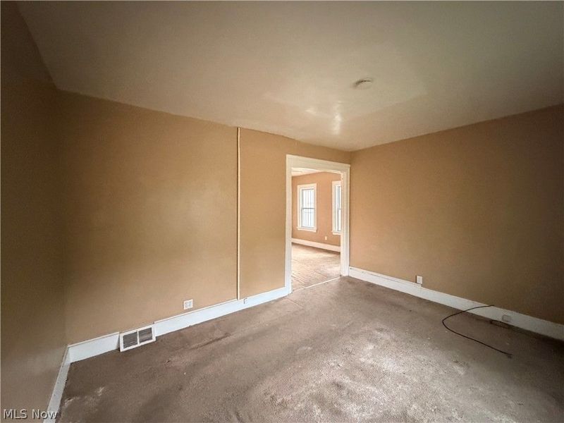 7813 Harvard Avenue , Cleveland, OH 44105 Photo 3