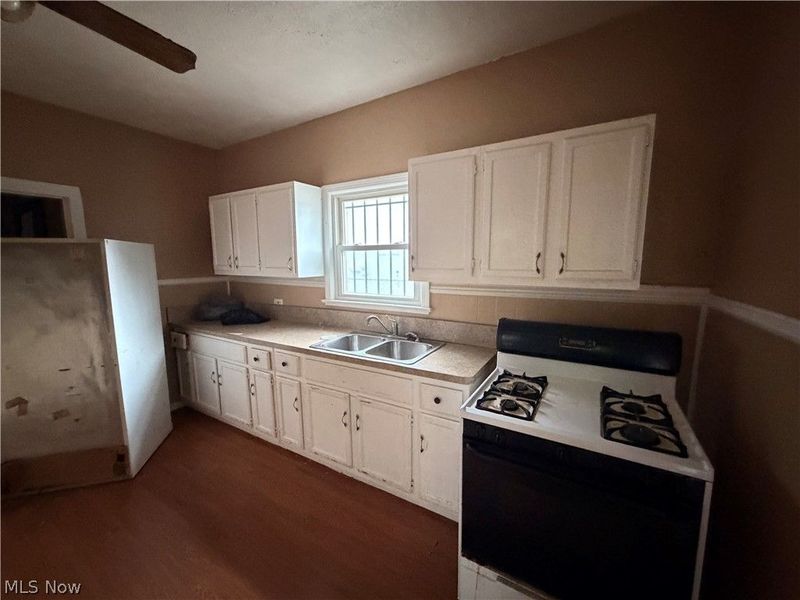 7813 Harvard Avenue , Cleveland, OH 44105 Photo 7