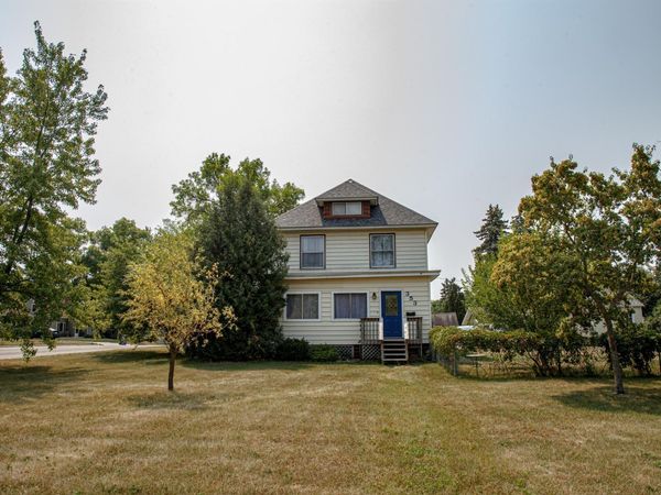 353 Willow Street E, Detroit Lakes, MN 56501
