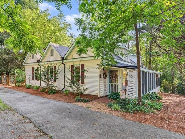 140 E Oak Street, East Ellijay, GA 30540