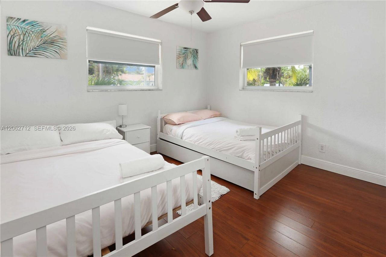 1102 N 13th Ave , Hollywood, FL 33019 Photo
