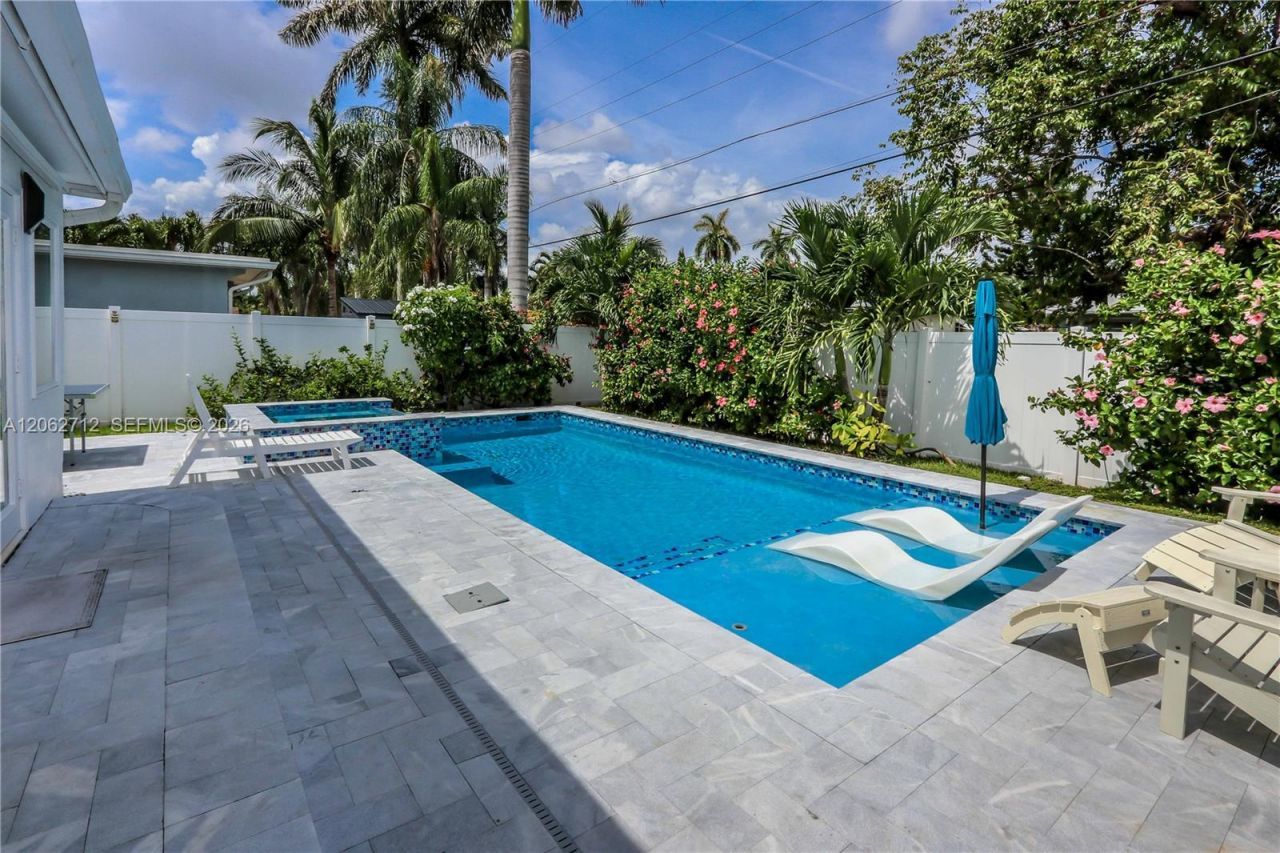 1102 N 13th Ave , Hollywood, FL 33019 Photo