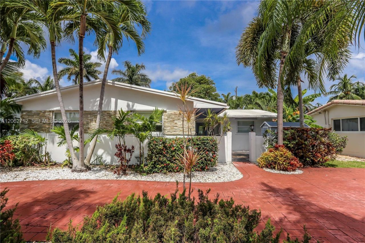 1102 N 13th Ave , Hollywood, FL 33019 Photo
