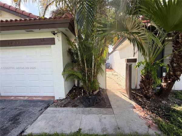17843 NW 63rd Ct FRONT, Hialeah, FL 33015