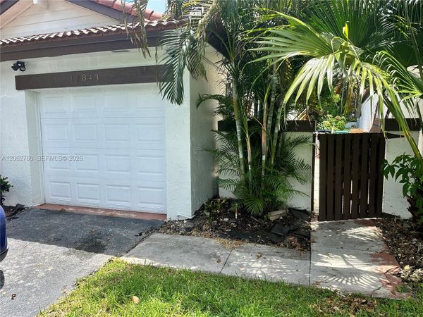 17843 NW 63rd Ct FRONT , Hialeah, FL 33015