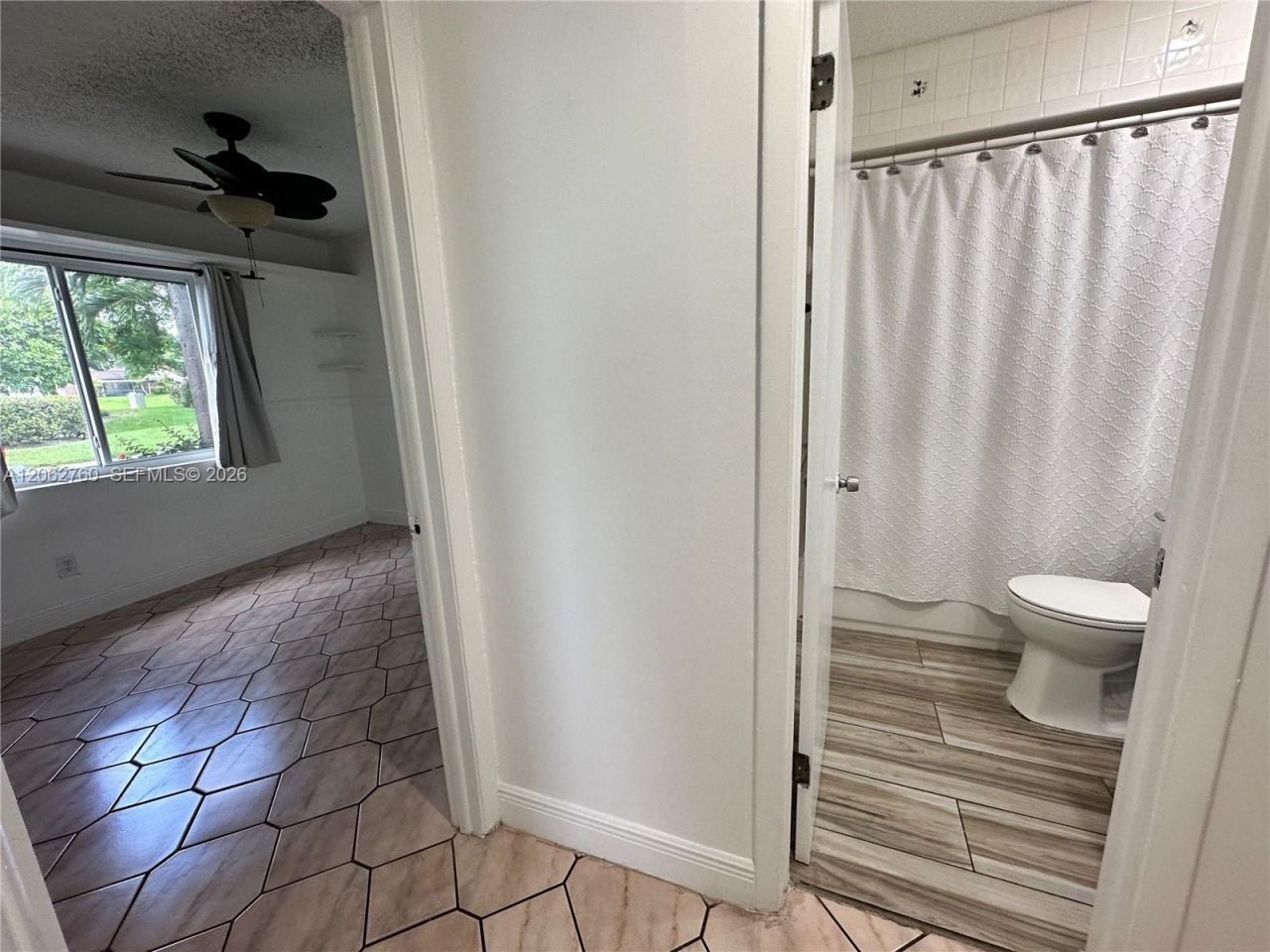 17843 NW 63rd Ct Front, Hialeah, FL 33015 Photo