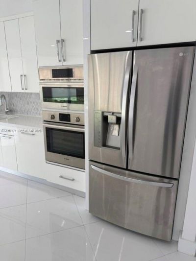 19707 Turnberry Way , Unit 24B, Aventura, FL 33180 Photo