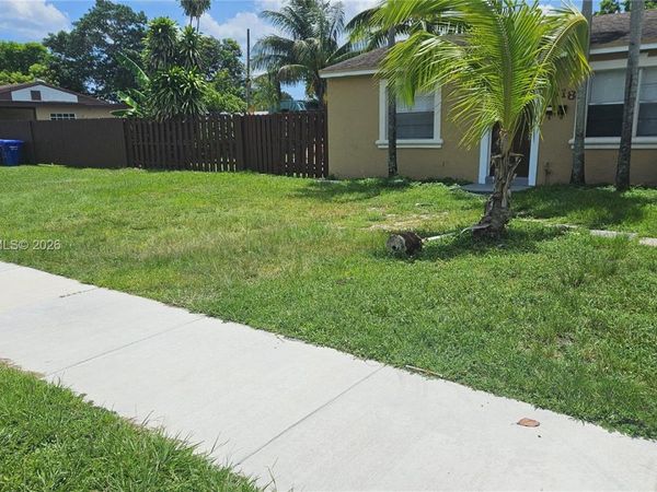 6118 Plunkett St , Unit 1, Hollywood, FL 33023