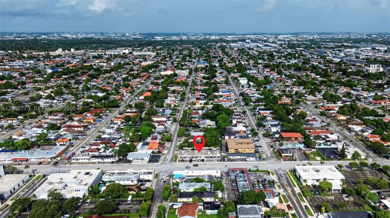 Cafeteria & Sports Bar For Sale In Hialeah , Hialeah, FL 33010 Photo