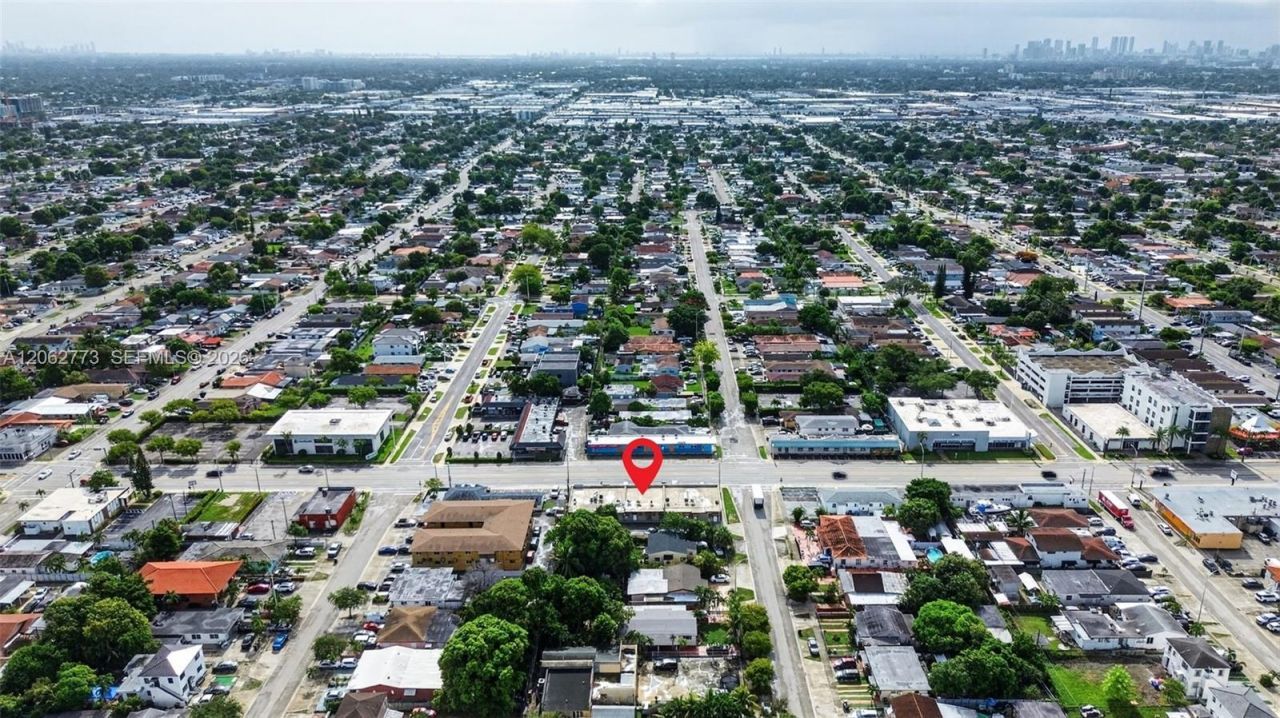 Cafeteria & Sports Bar For Sale In Hialeah , Hialeah, FL 33010 Photo