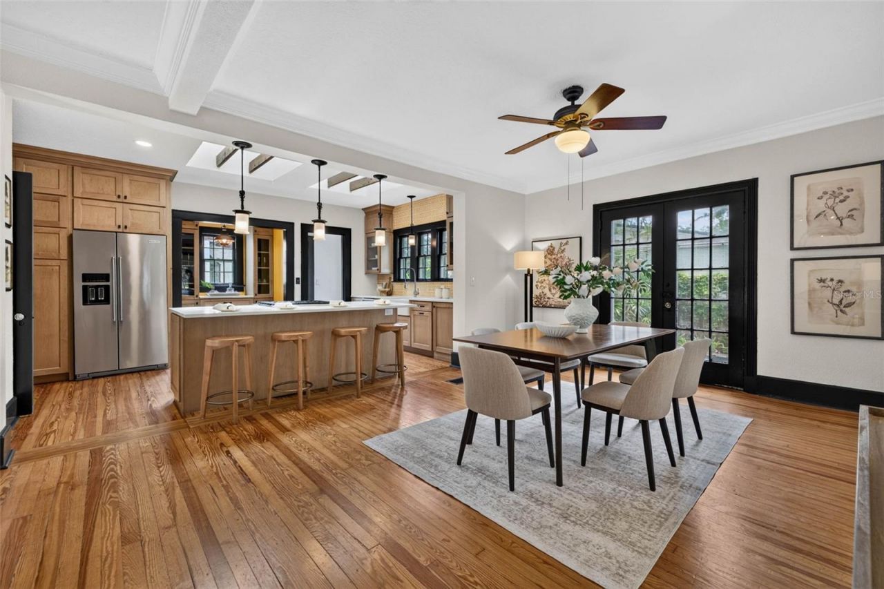 1110 Jungle Avenue N, Saint Petersburg, FL 33710 Photo