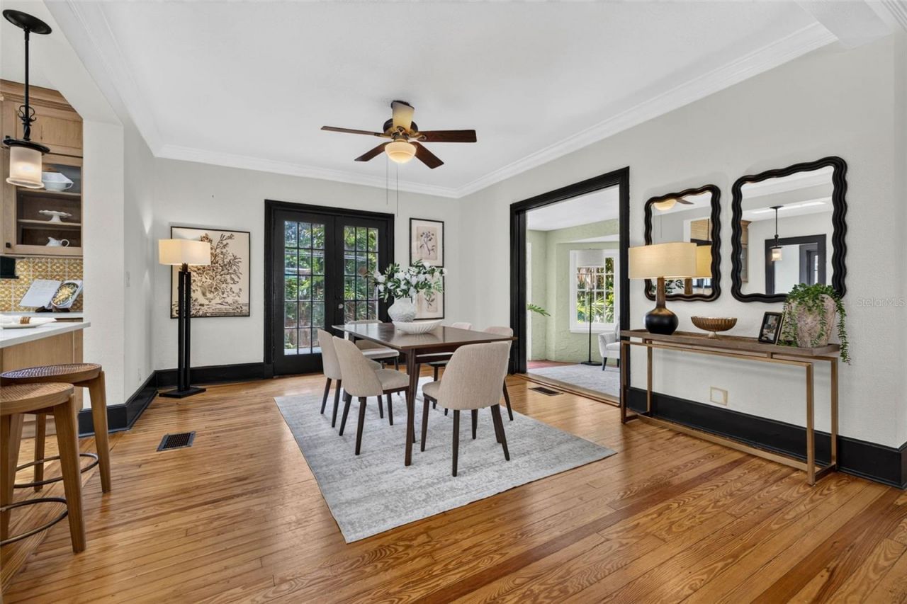 1110 Jungle Avenue N, Saint Petersburg, FL 33710 Photo