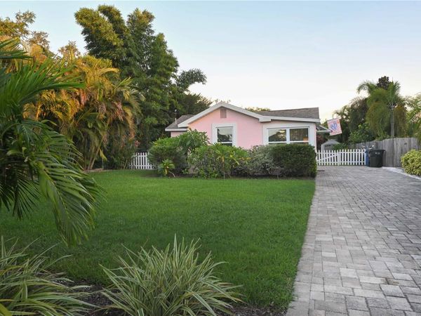 621 MEHLENBACHER ROAD , BELLEAIR BLUFFS, FL 33770