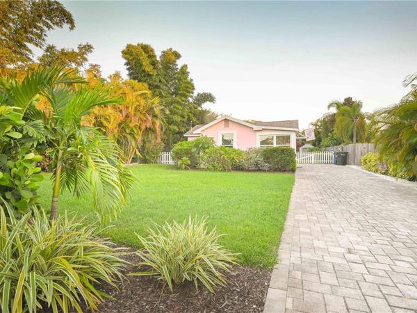 621 MEHLENBACHER ROAD , BELLEAIR BLUFFS, FL 33770