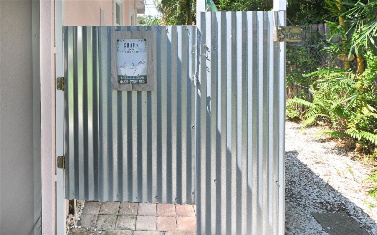621 Mehlenbacher Road, Belleair Bluffs, FL 33770 Photo