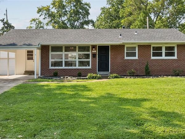 160 Saint Patrick Lane , Florissant, MO 63031