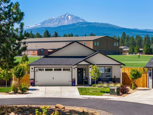1949 W Williamson Avenue, Sisters, OR 97759