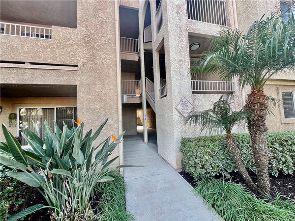 2320 Del Mar, Corona, CA 92882