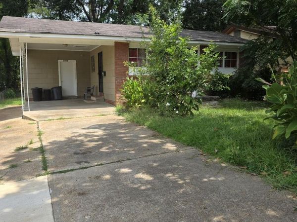 2704 Newport Street, Jackson, MS 39213