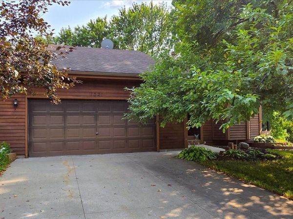 1521 Bruers Court, Chaska, MN 55318
