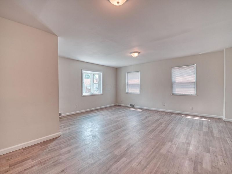 1139 Miller Avenue, Columbus, OH 43206 Photo 5