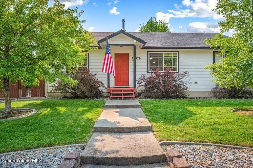 32979 N 8th Ave, Spirit Lake, ID 83869 Main Photo