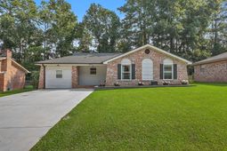 221 Judith Drive photo 4