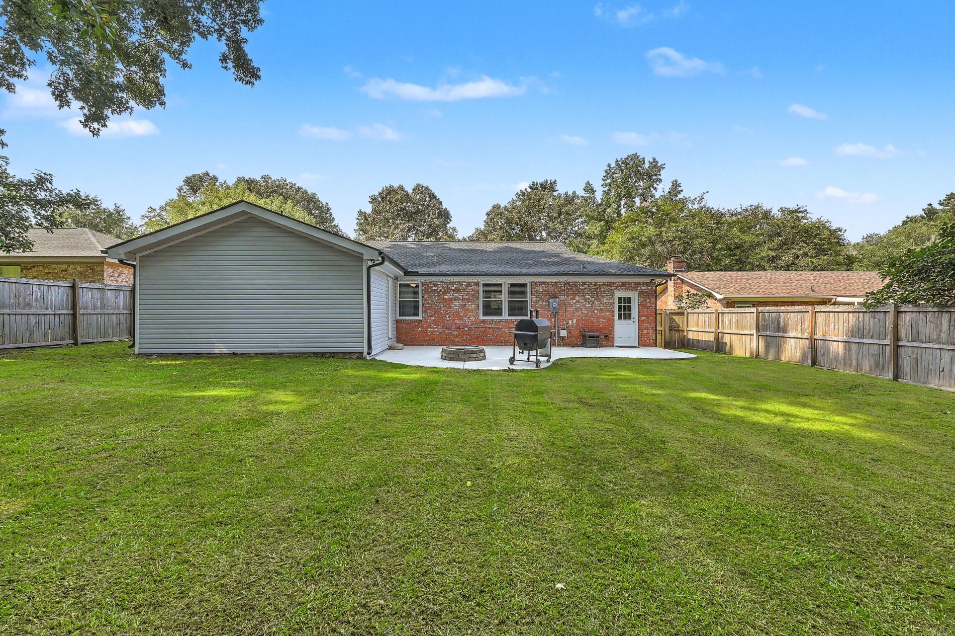 221 Judith Drive Photo 33
