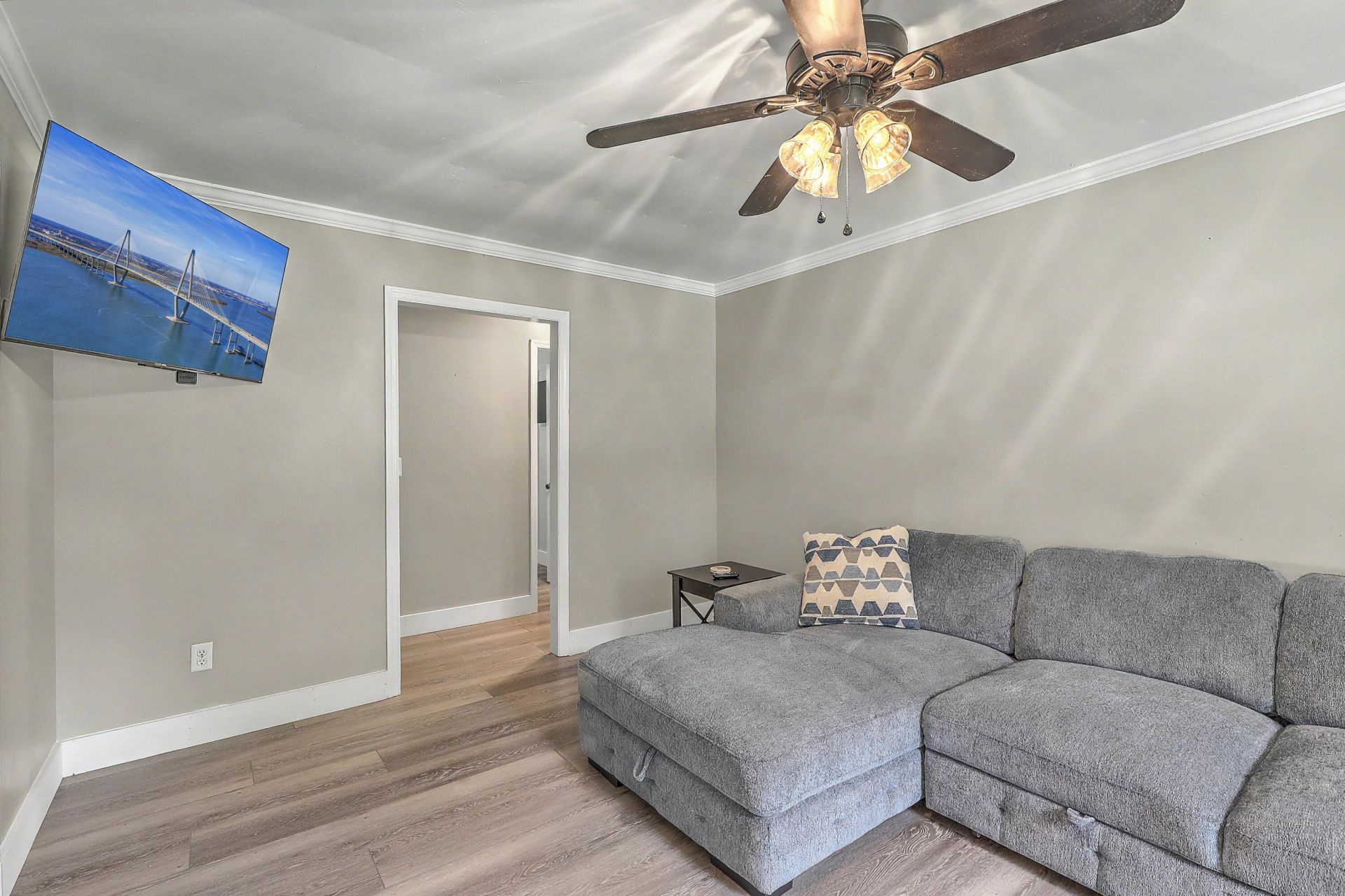 221 Judith Drive Photo 7