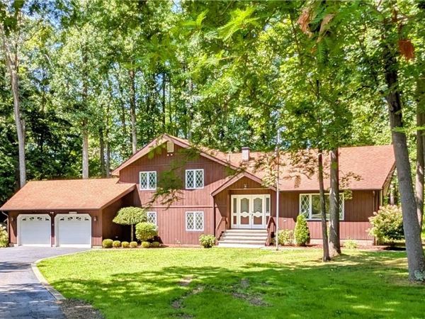 1305 Garrison Road , Ashtabula, OH 44004