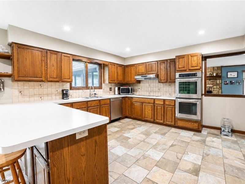 2458 Cedarwood Road, Pepper Pike, OH 44124 Photo 17