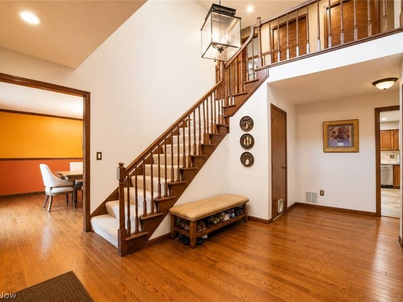 2458 Cedarwood Road, Pepper Pike, OH 44124 Photo 5