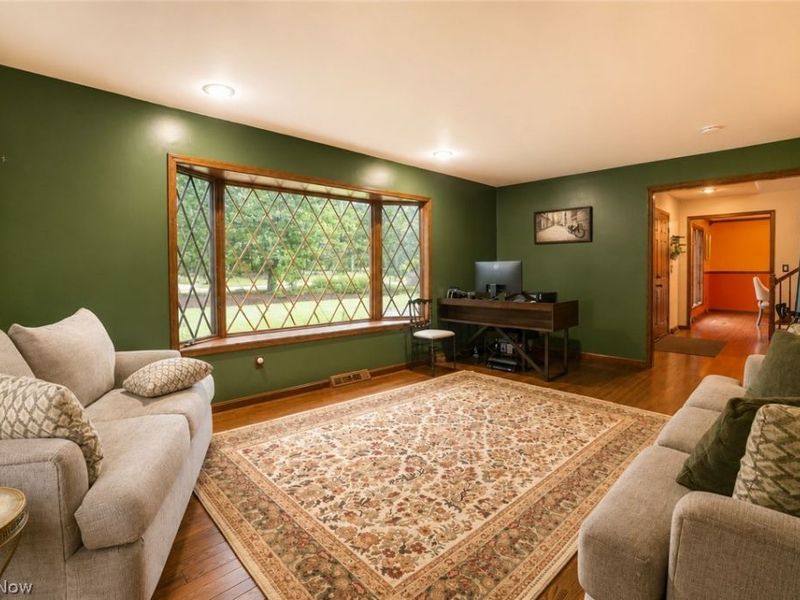 2458 Cedarwood Road, Pepper Pike, OH 44124 Photo 8
