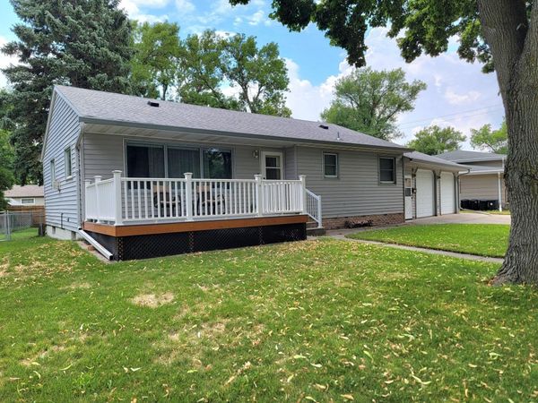 119 Elizabeth Drive, Aberdeen, SD 57401