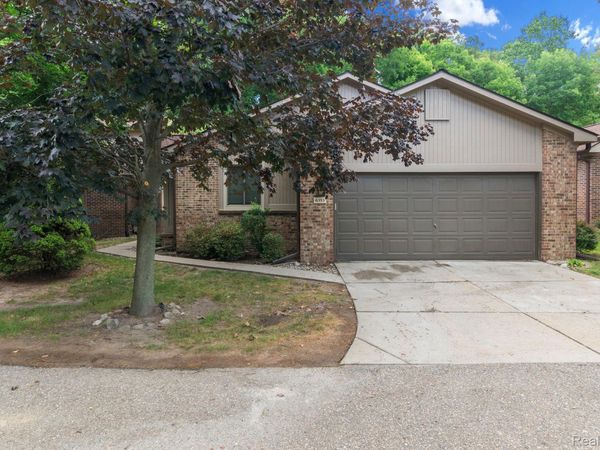 6353 Brookview Lane, West Bloomfield Township, Mi 48322