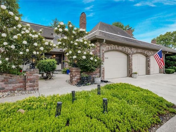 10225 Conser Street, Overland Park, KS 66212