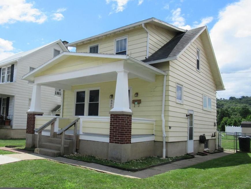 802 S Wayne Street, Lewistown, PA 17044 Main Photo