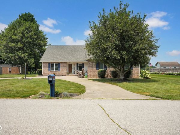 8816 Rainier Road, Seymour, IN 47274