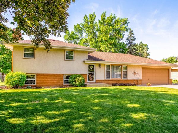 80 Logan Parkway NE, Fridley, MN 55432