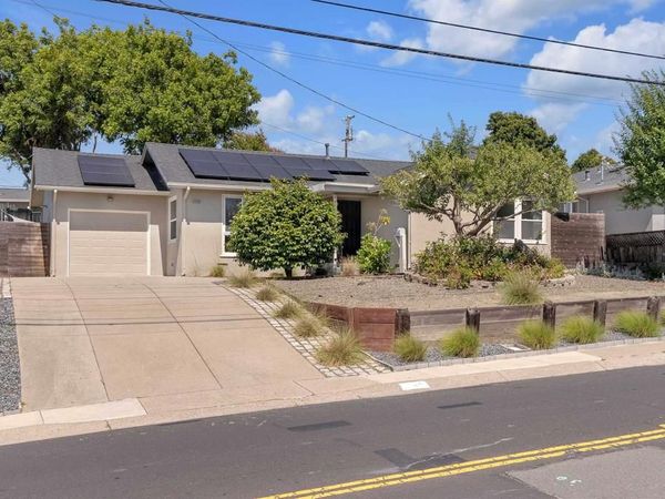 2518 Tara Hills Dr, San Pablo, CA 94806
