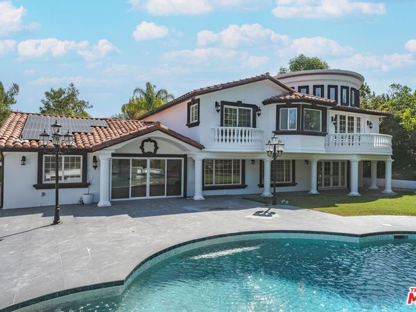 3856 Vista Linda Drive, Encino, CA 91316