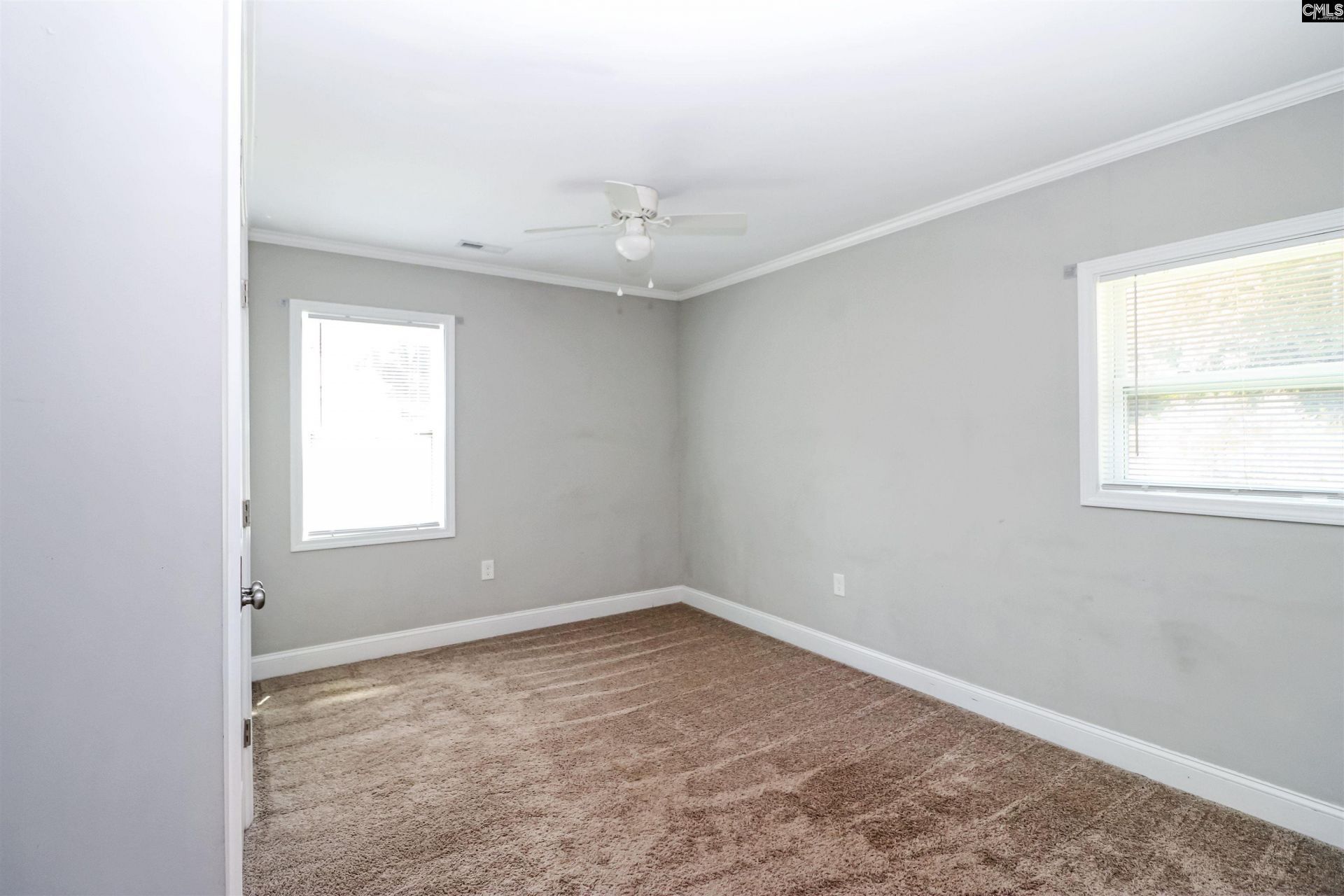 212 Adkins Circle  Photo 12