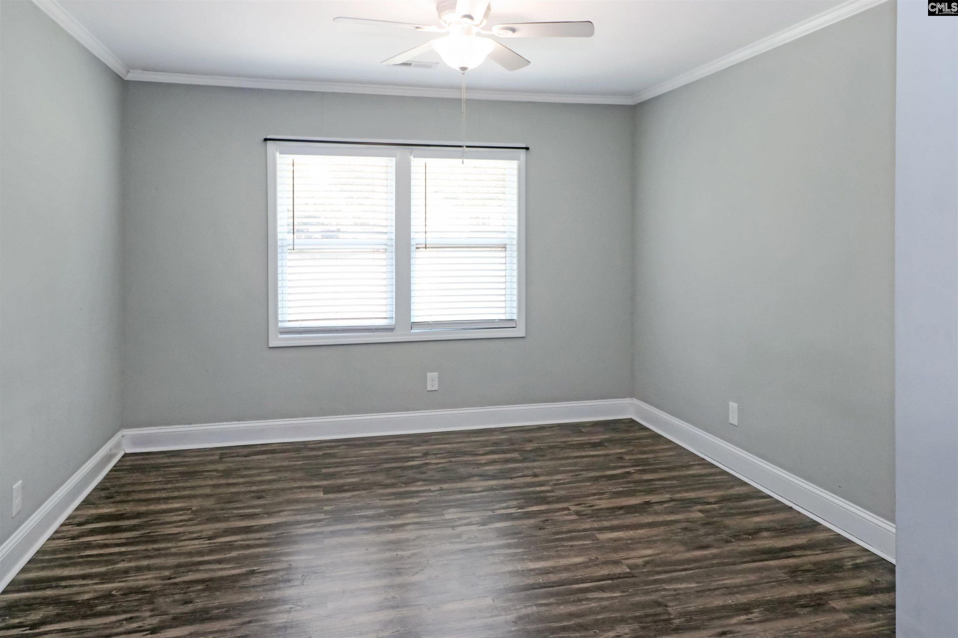 212 Adkins Circle  Photo 14