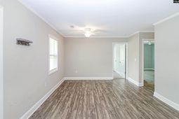212 Adkins Circle  photo 4