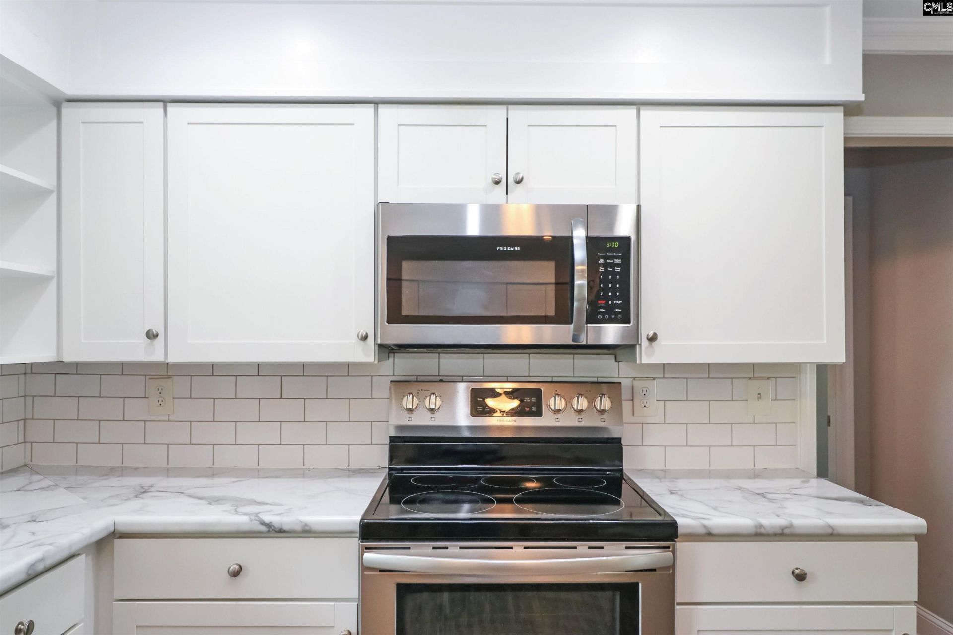 212 Adkins Circle  Photo 9
