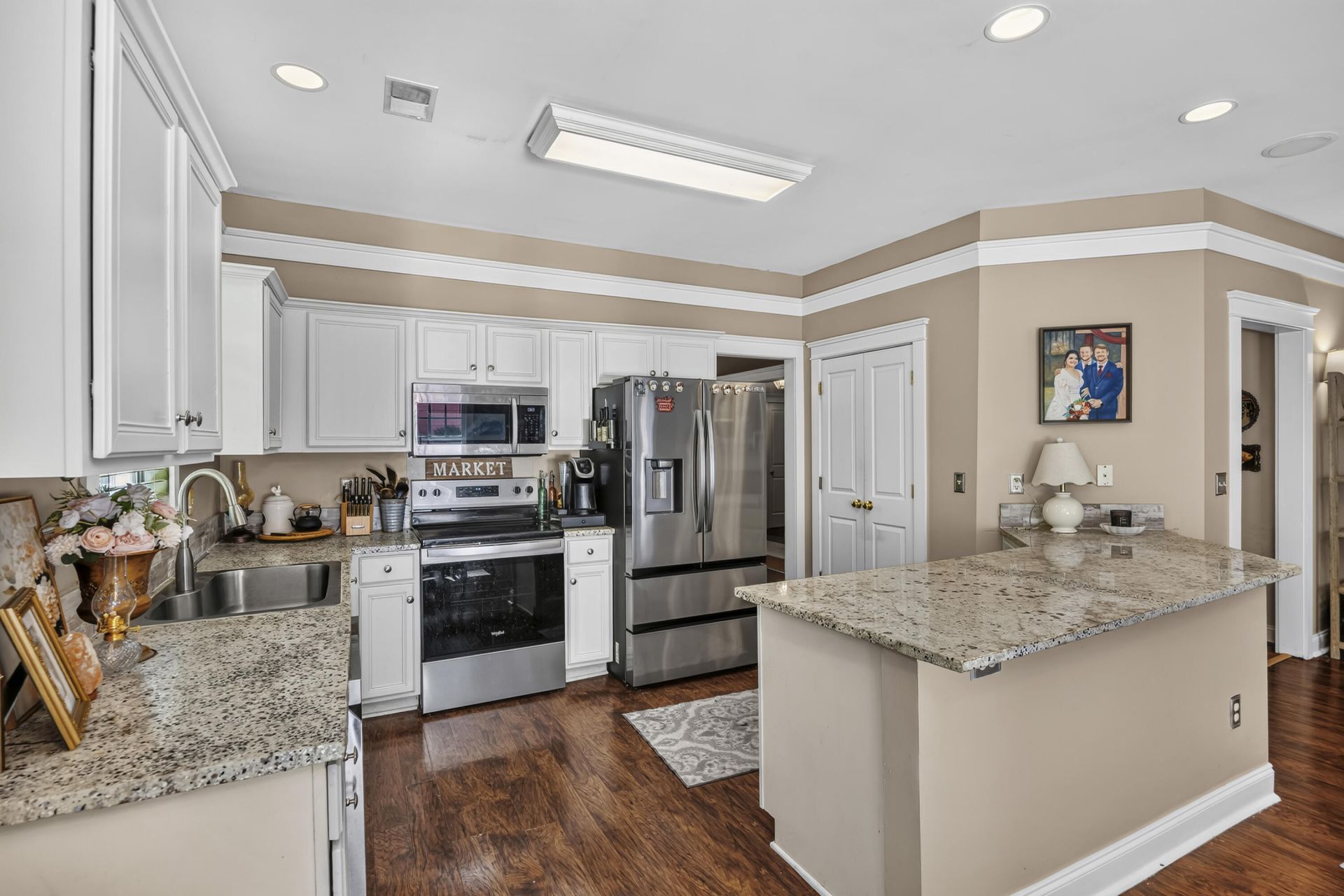 202 Pimpernel Street Photo 21