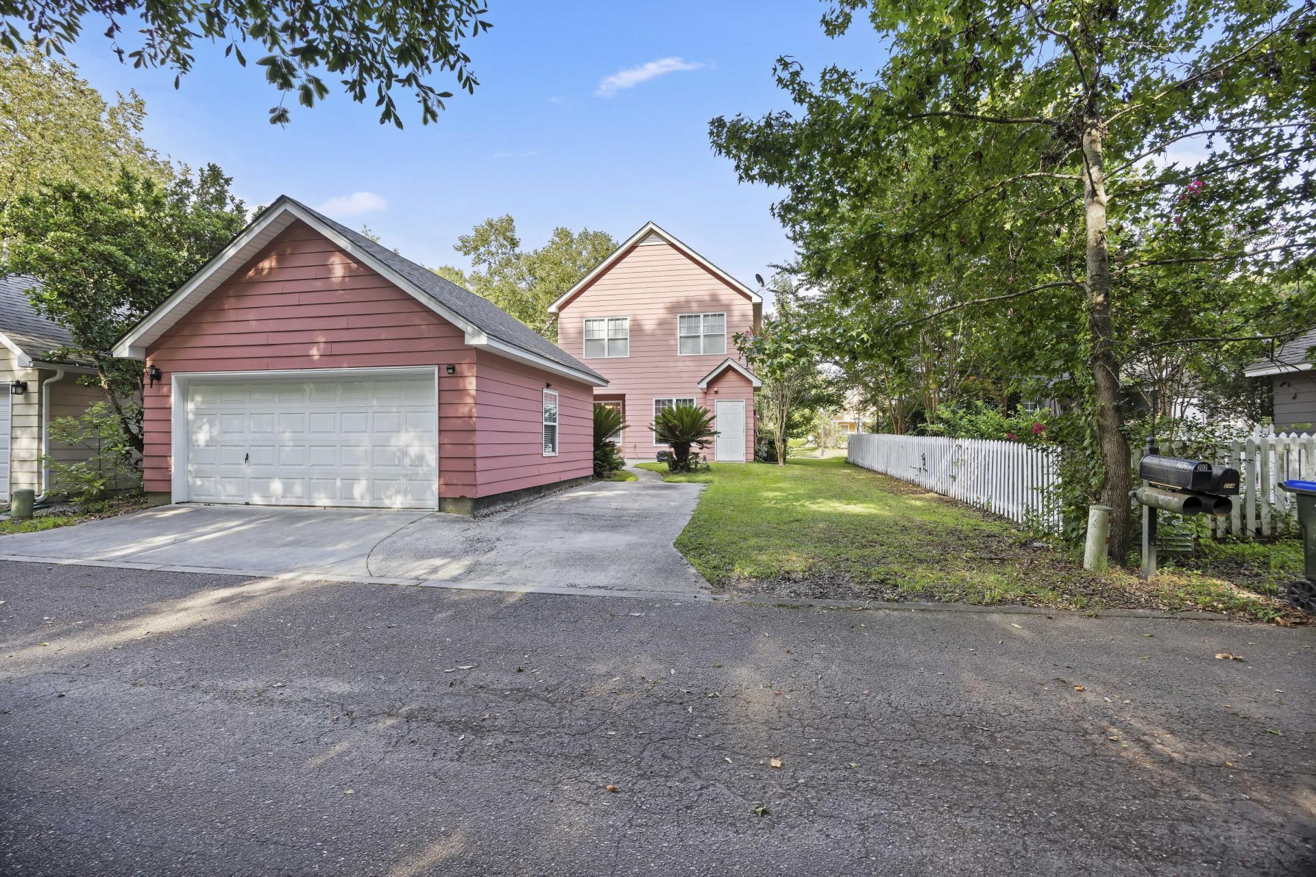 202 Pimpernel Street Photo 6