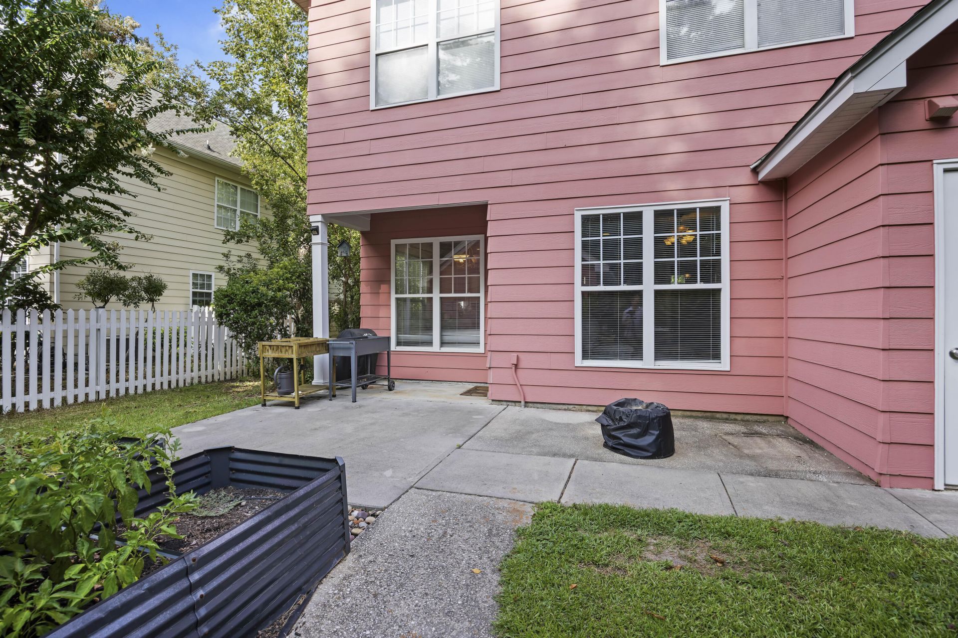 202 Pimpernel Street Photo 8