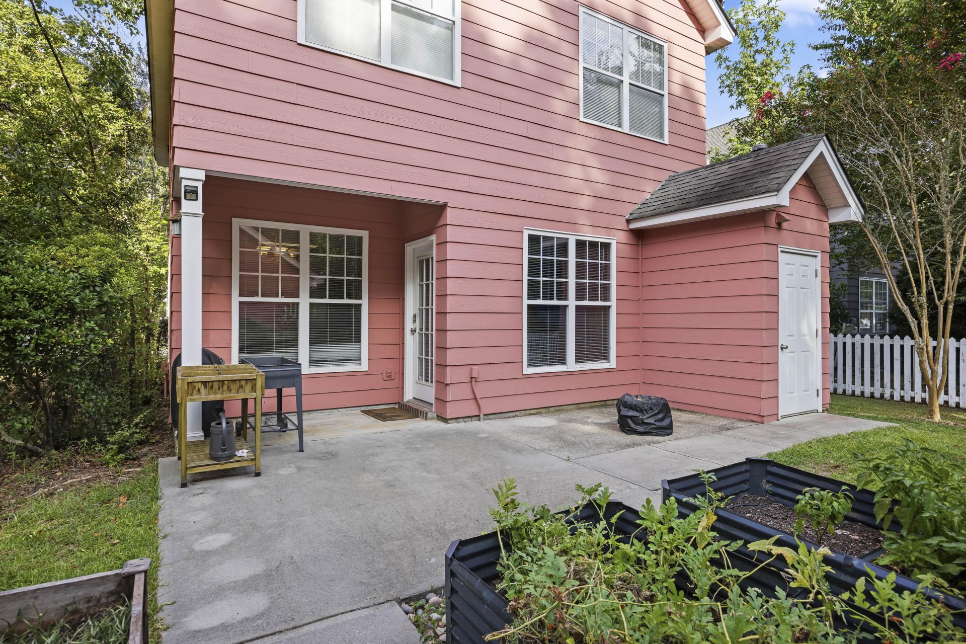 202 Pimpernel Street Photo 9