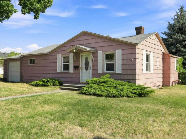 1129 W Bismark Ave, Spokane, WA 99205